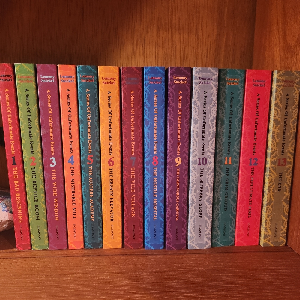 A Series of Unfortunate Events, Full Book Set - Multicolor